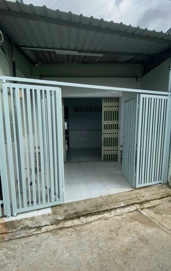 Nhà riêng Hẻm 65 Lê Hồng Phong, Cần Thơ 180m² giá 2.1 tỷ - Chỉ cần dọn vào ở ngay!