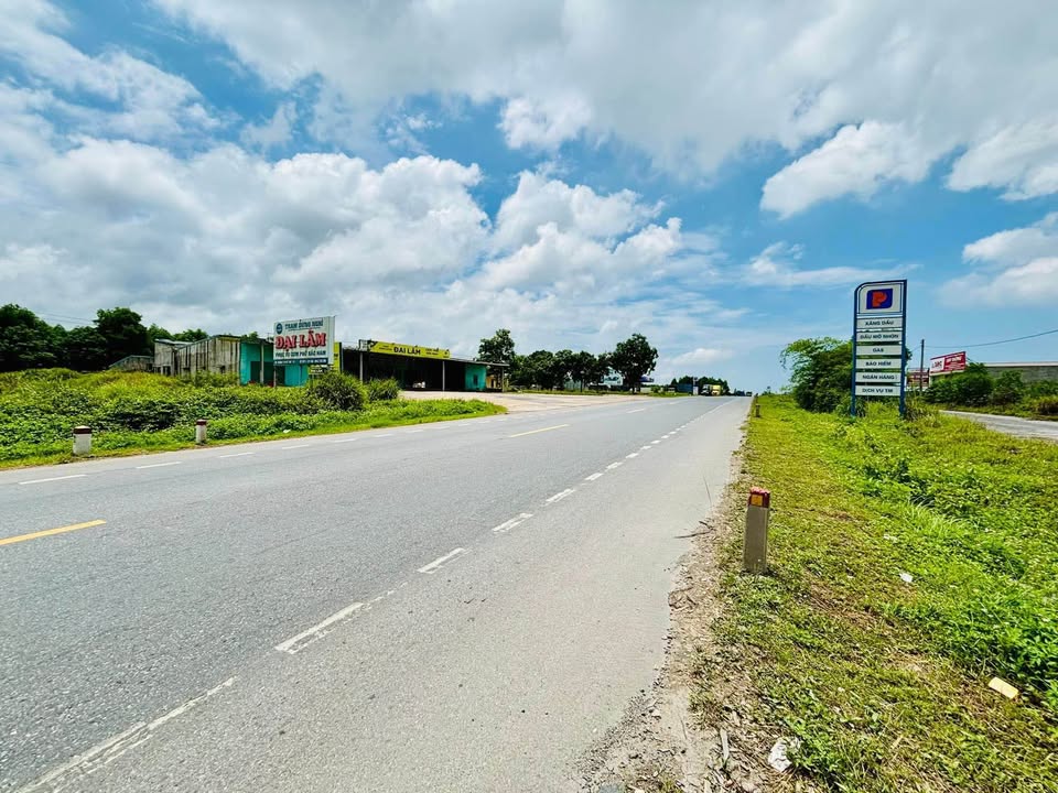 Đất nền đường tránh TP. Đồng Hới 200m² giá 1 tỷ - Mặt tiền rộng thuận lợi kinh doanh!