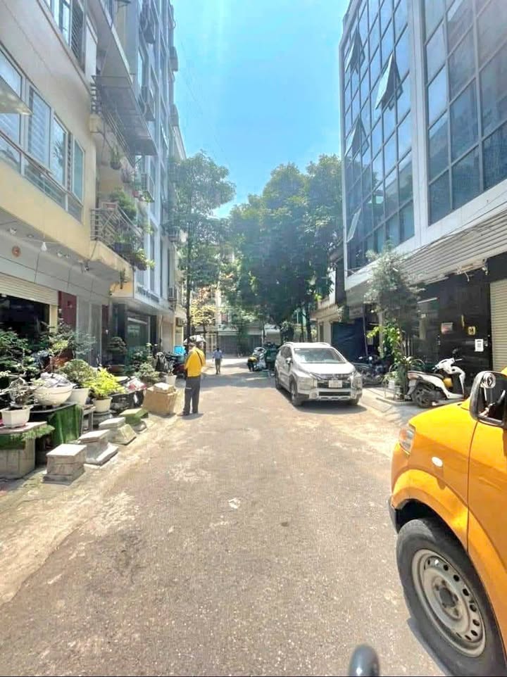 Tòa nhà FrontHouse Trung Yên 100m² giá thỏa thuận - Vị trí đắc địa tại Cầu Giấy!