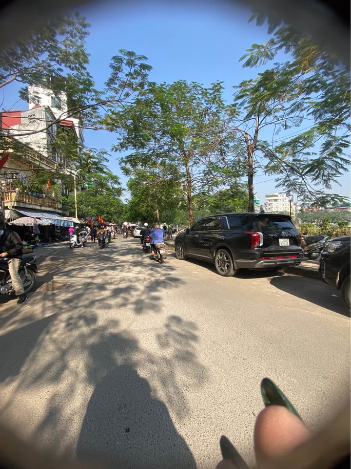 Nhà 3 tầng mặt hồ Linh Quang, Đống Đa 60m² giá 18.6 tỷ - Sổ đỏ chính chủ!