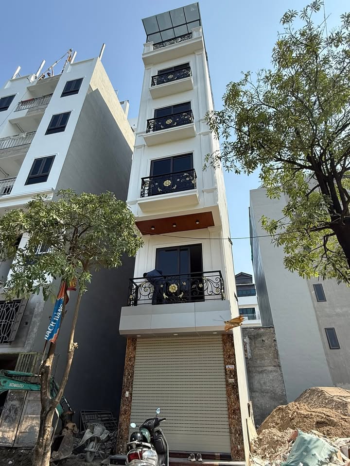 Nhà mới xây 6 tầng tại đường Tu Hoàng, 40m² giá 14 tỷ - Chính chủ cần bán gấp!