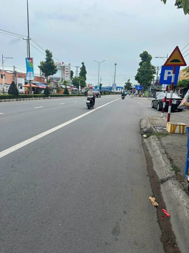 Đất mặt tiền đường Võ Nguyên Giáp, Phú Tân, Bến Tre 230m² - Giá chỉ 6 tỷ!