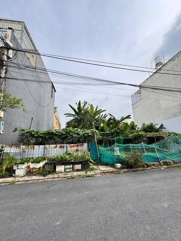 Đất thổ cư Thới Tam Thôn 82m² giá 3.9 tỷ - Vị trí đẹp, tiềm năng cao!