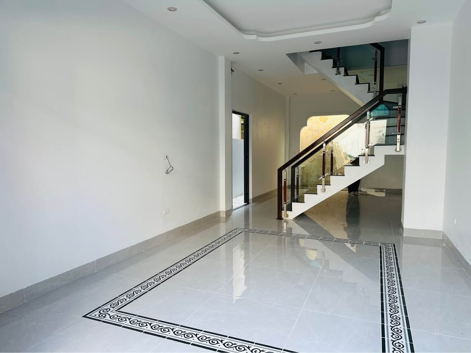 Nhà 3 tầng tại Quảng Phú 65m² giá 3 tỷ - Không gian sống an yên!