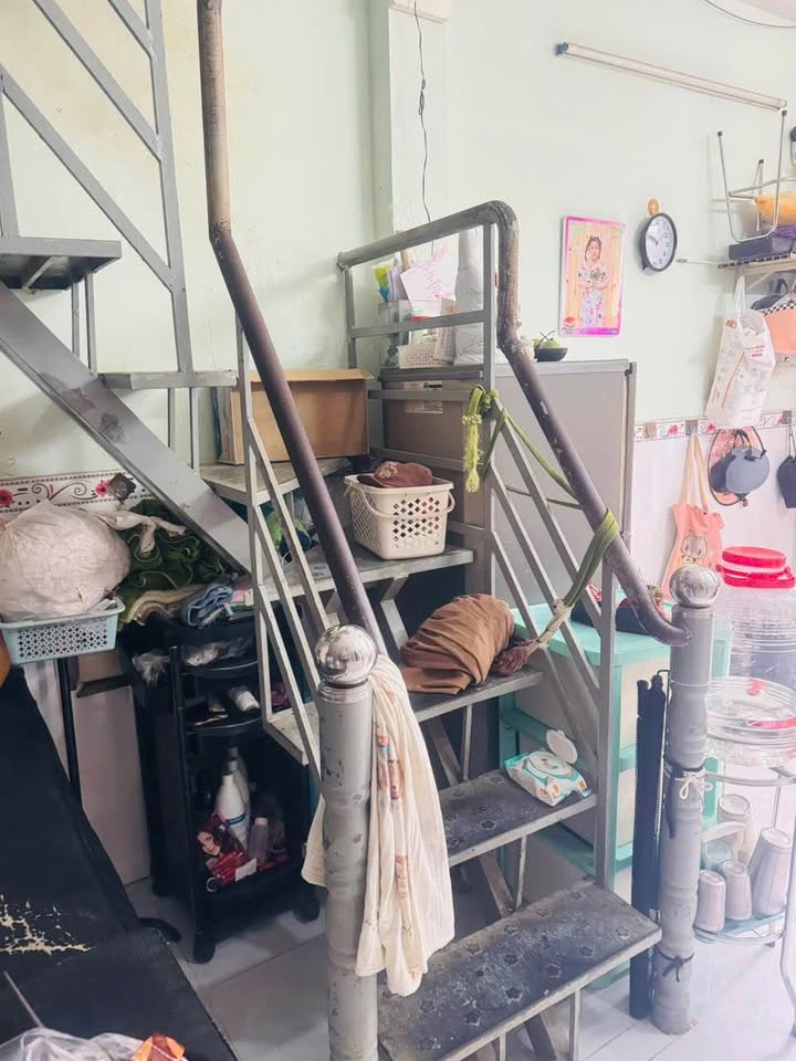 Nhà bán hẻm 3m đường Âu Dương Lân, phường Rạch Ông, quận 8, 25m² - Giá chỉ 1.15 tỷ VND!