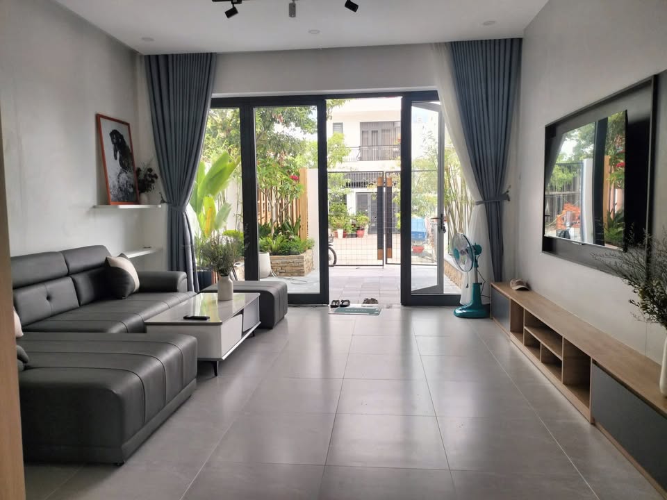 Nhà phố KĐT Mỹ Gia Nha Trang 100m² giá 8.7 tỷ - Sẵn sàng vào ở ngay!
