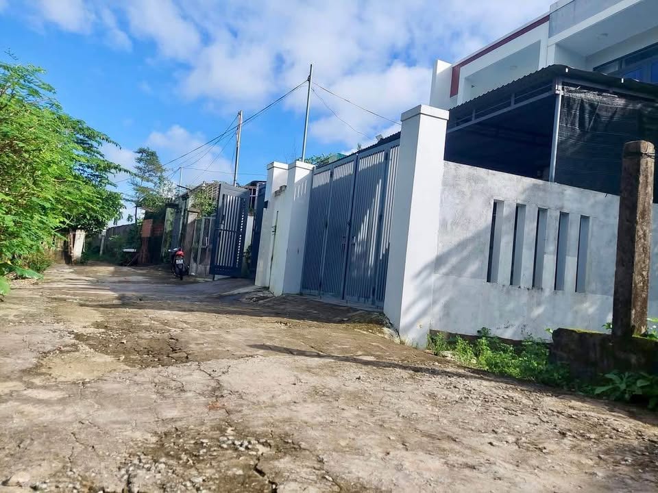 Đất nền góc đẹp Ngô Sỹ Liên, Quảng Ngãi 160m² giá 1.6 tỷ - Vị trí thuận lợi, an cư lý tưởng!