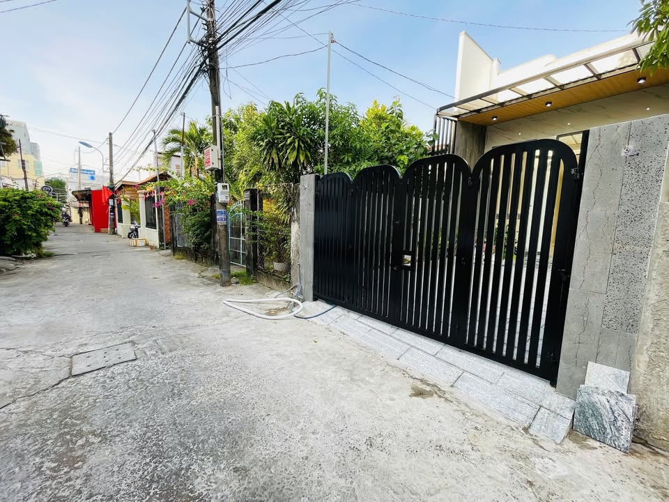 Nhà Ngô Quyền Rạch Giá 118m² giá 2.39 tỷ - Ngay trung tâm, ô tô vào tận nơi!