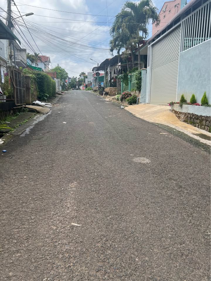 Đất mặt tiền đường Tô Hiến Thành, Đức Trọng 256m² giá chỉ 600 triệu - Cơ hội đầu tư tuyệt vời!