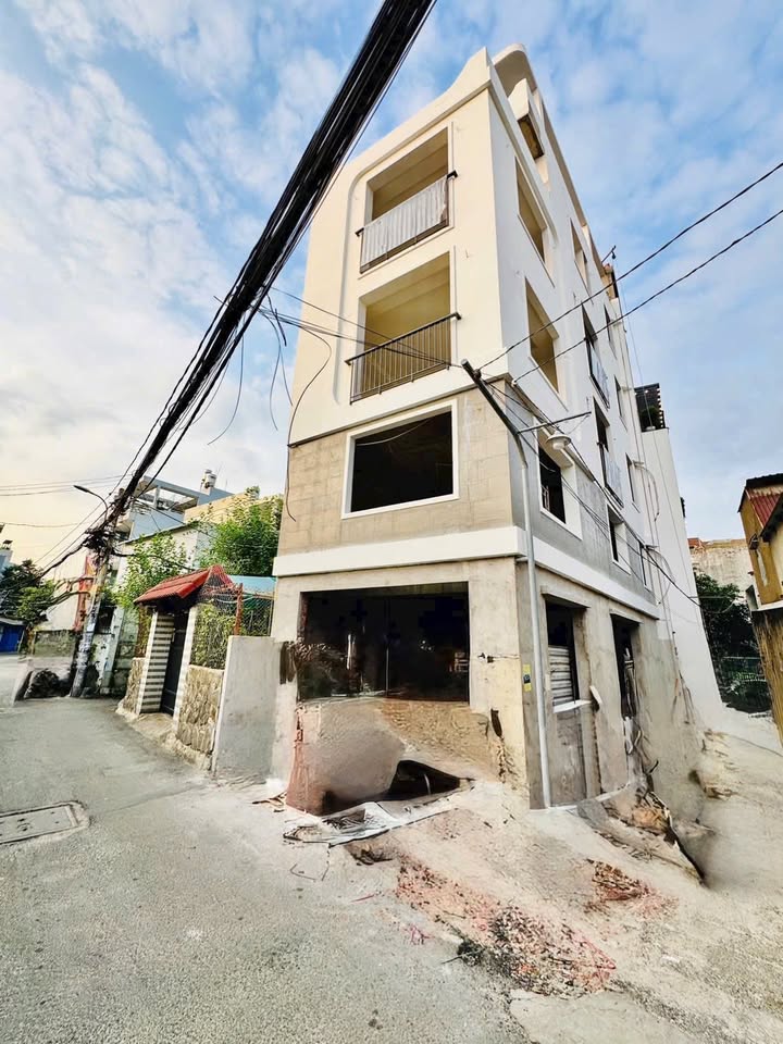 Căn hộ dịch vụ góc 2 mặt tiền 106m² giá 16 tỷ - Đầu tư sinh lời hấp dẫn!