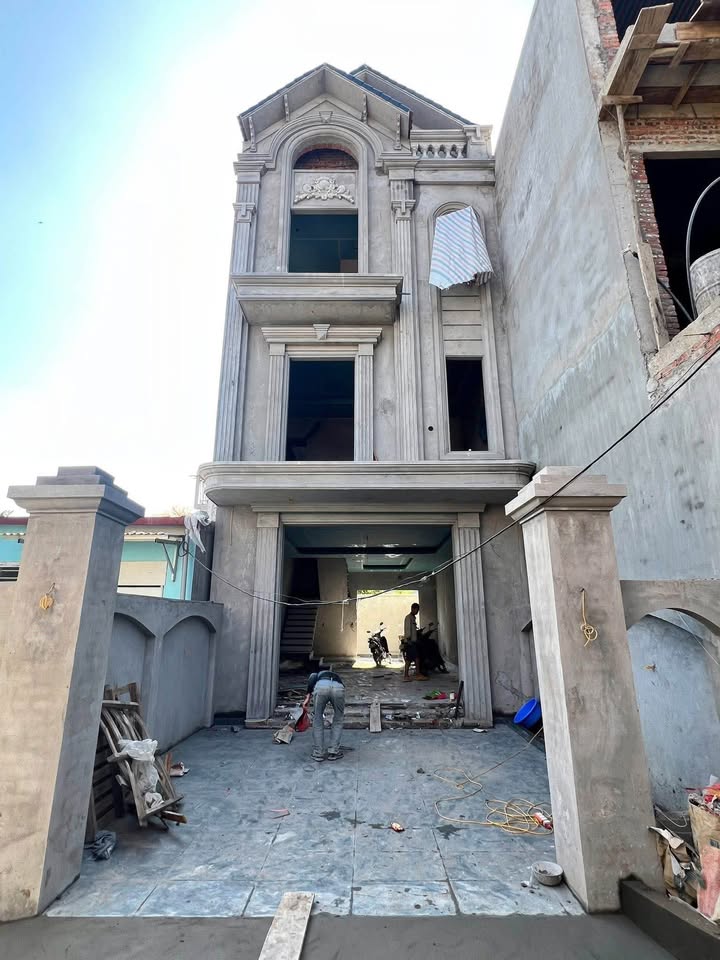 Biệt thự 3 tầng Nam Sơn 107m² giá 3.7 tỷ - Sổ đỏ chính chủ!