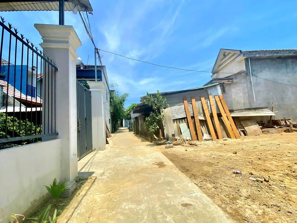 Đất nền Sơn Tịnh, 100.5m², giá 550 triệu - Vị trí đắc địa gần trung tâm hành chính!