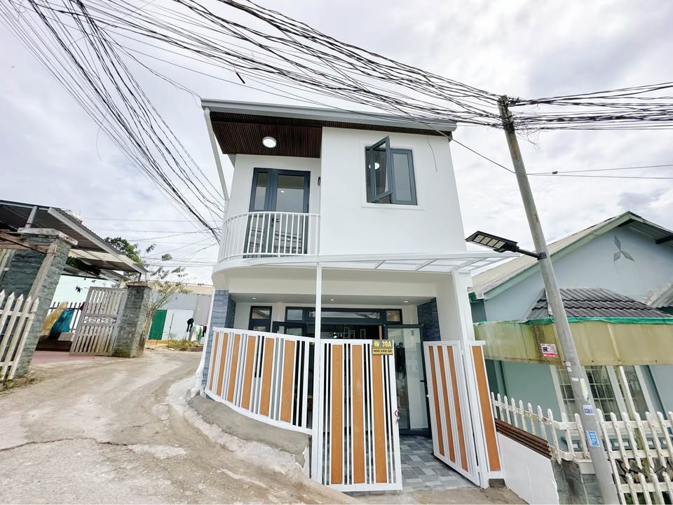 Nhà phố Đà Lạt 60m² giá 2.88 tỷ - Căn góc 3 mặt tiền thoáng đãng!