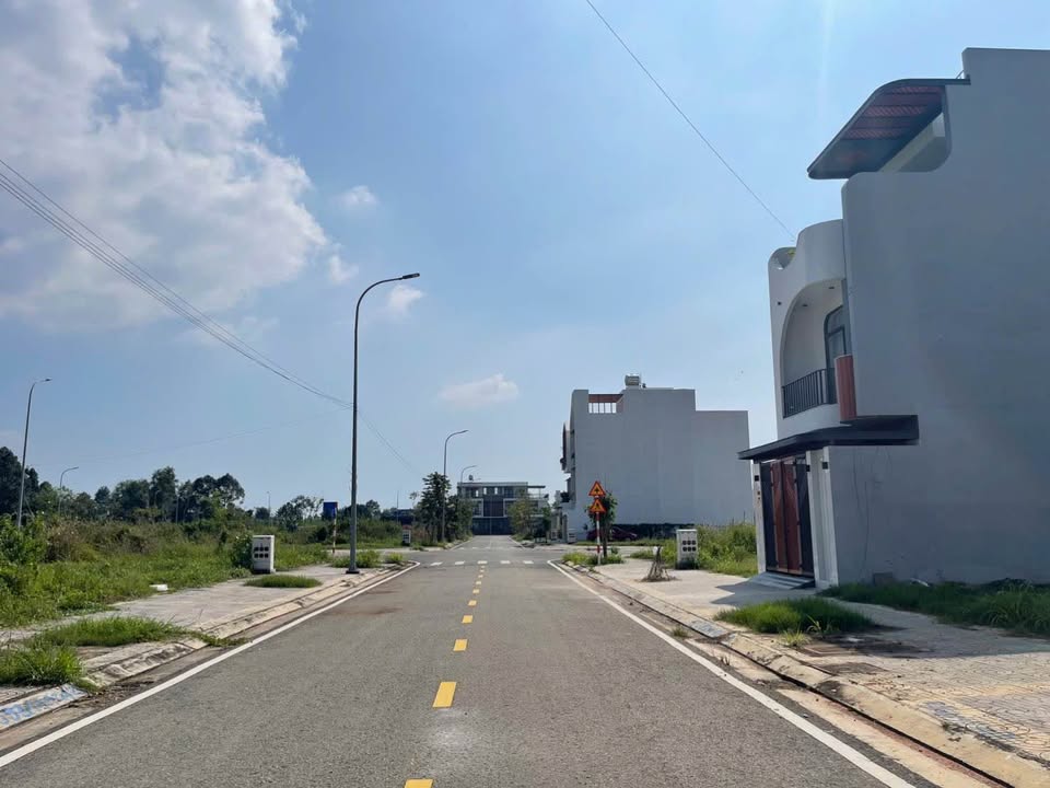 Đất Tái định cư Phước Hưng 90m² giá 2.58 tỷ - Vị trí đẹp, tiện ích đầy đủ!