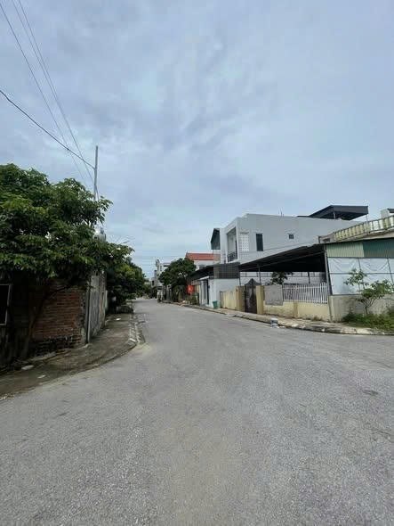 Đất nền mặt tiền 7m tại Quảng Tiến, Sầm Sơn 96m² - Sổ đỏ chính chủ, giá chỉ 1.4 tỷ!