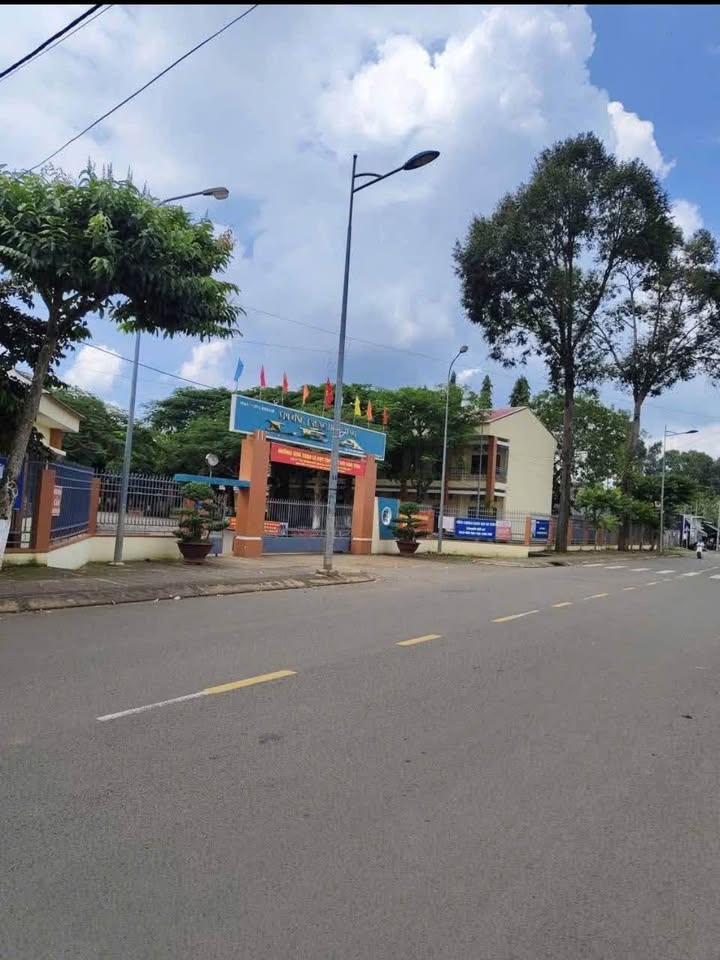 Đất nền Phường Bình Lộc 150m² giá 300 triệu - Vị trí vàng cho đầu tư!