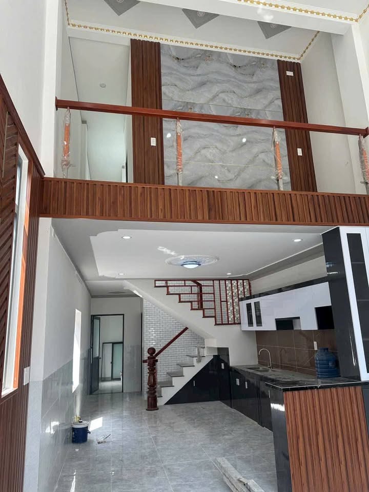 Nhà 1 Lầu 1 Trệt Chợ Điều, Long Bình, Đồng Nai - 80m², Giá 2.35 Tỷ, Chính Chủ!