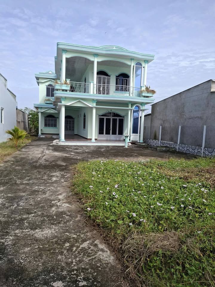 Nhà 1 trệt 1 lầu tại Thạnh Lợi, Gò Công Tây 510m² giá 1.9 tỷ - Sẵn sàng vào ở ngay!