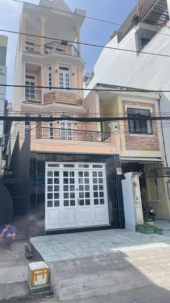 Nhà mặt tiền Phan Huy Thực, quận 7, diện tích 74m² - Vị trí kinh doanh đắc địa!