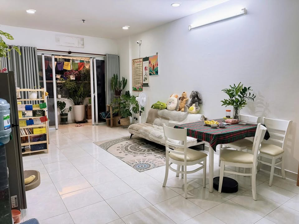 Căn hộ chung cư Babylon Âu Cơ Tân Phú 50m² giá 8.5 triệu - Hồ bơi tiện ích đầy đủ!