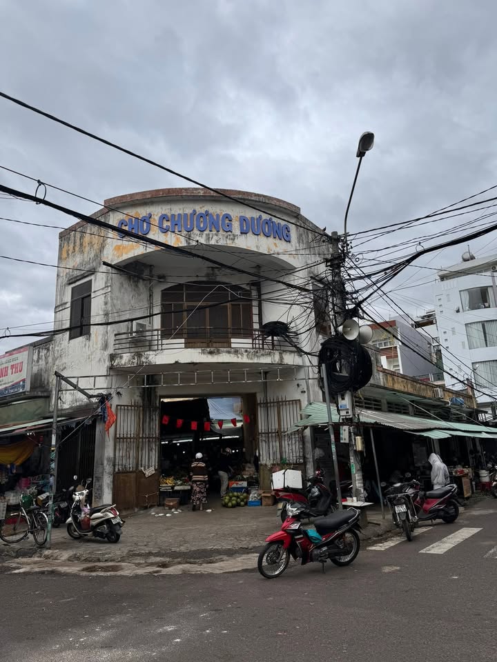 Nhà mặt tiền chợ Chương Dương, Quy Nhơn 80m² giá 7 tỷ - Cơ hội đầu tư tuyệt vời!