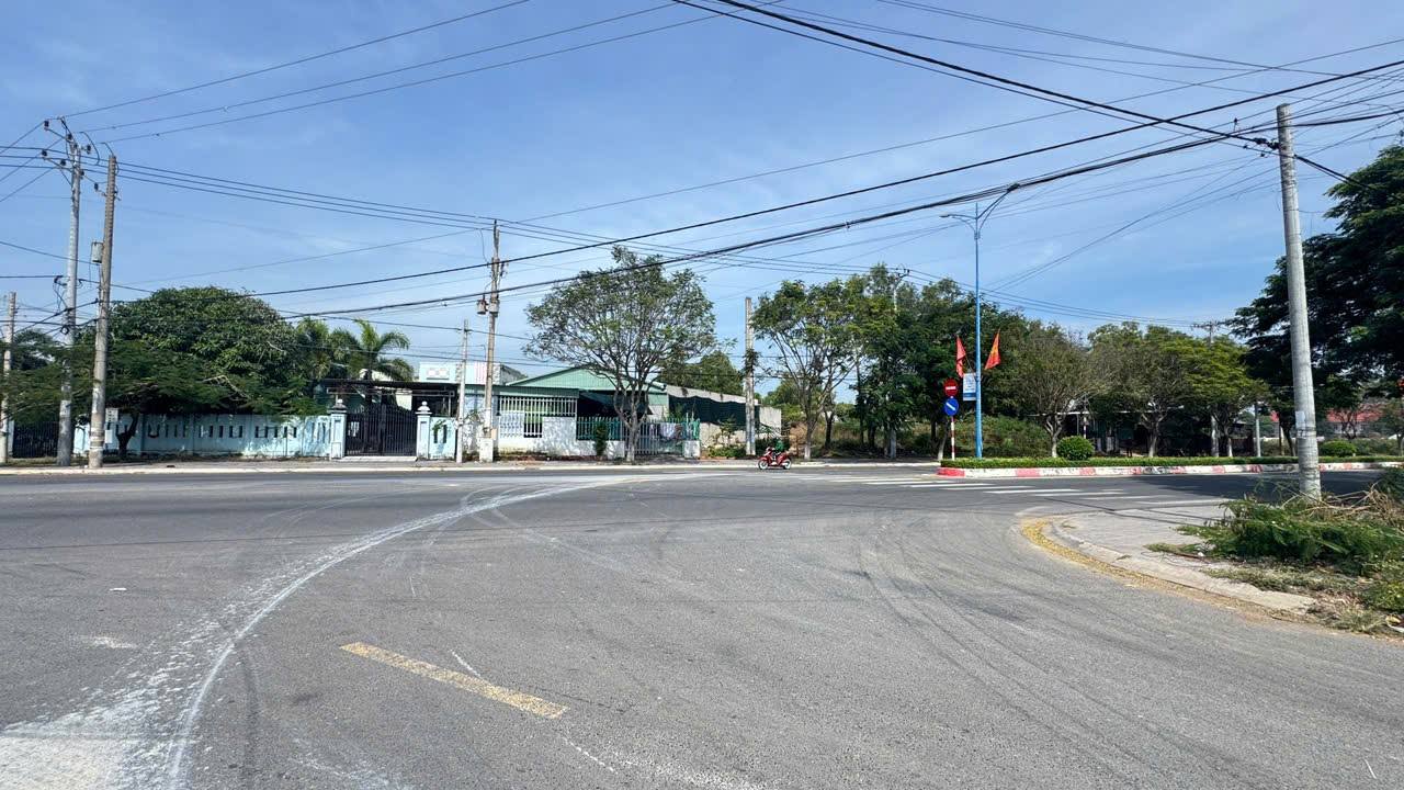 Lô đất biệt thự 600m² tại Phước Hải giá 10 tỷ - Đầu tư sinh lời ngay!