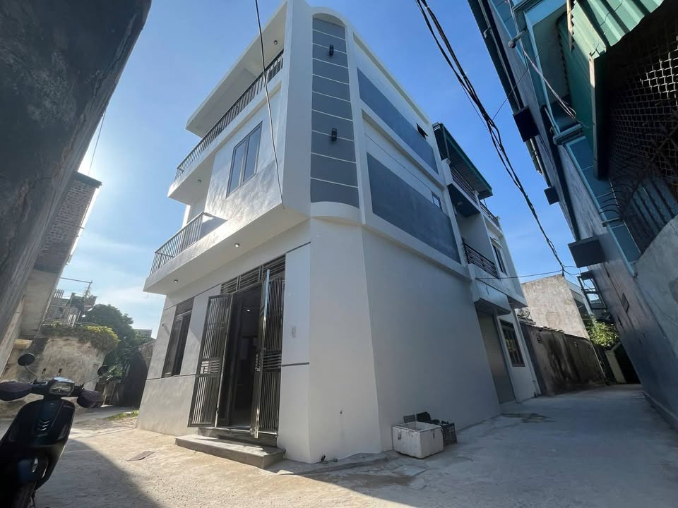 Nhà 3 tầng góc 2 mặt thoáng tại Vũ Phúc, Thái Bình - Chỉ 2 tỷ!