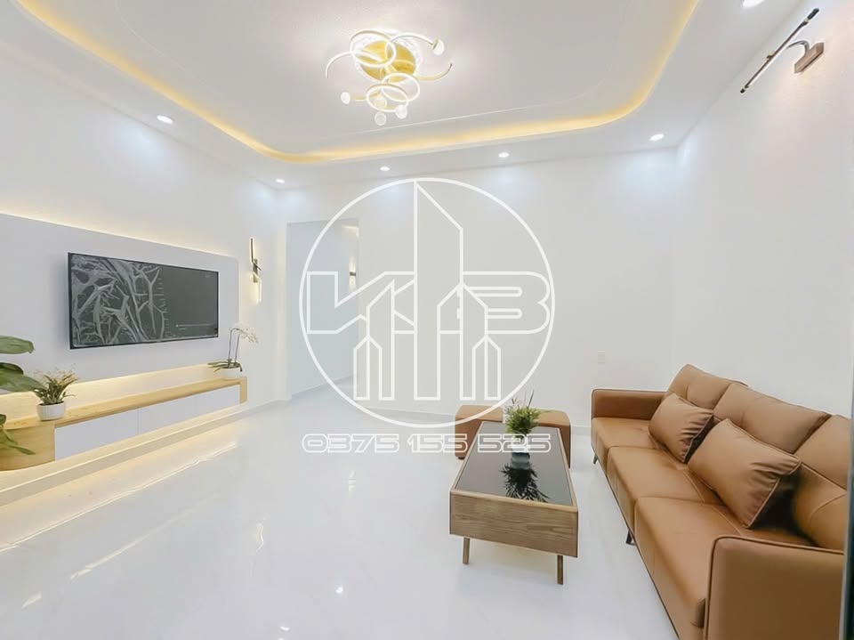 Nhà phố Đà Lạt 80m² giá 2.55 tỷ - Hướng Tây Bắc, sẵn sàng an cư!