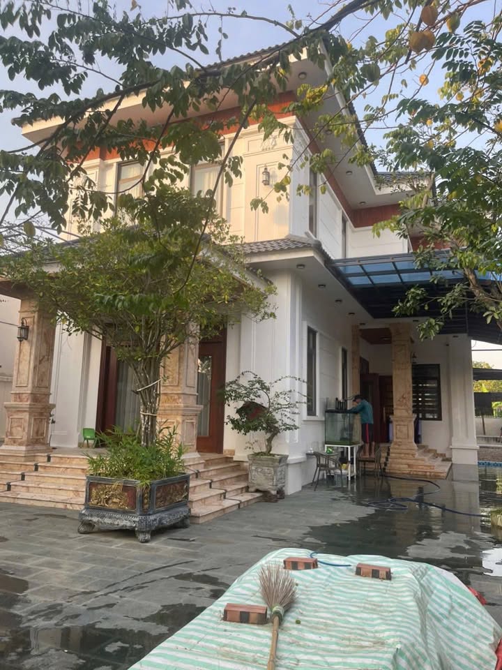 Biệt thự nghỉ dưỡng Quảng Phú 712m² giá 15 tỷ - Đẳng cấp giữa lòng thành phố!