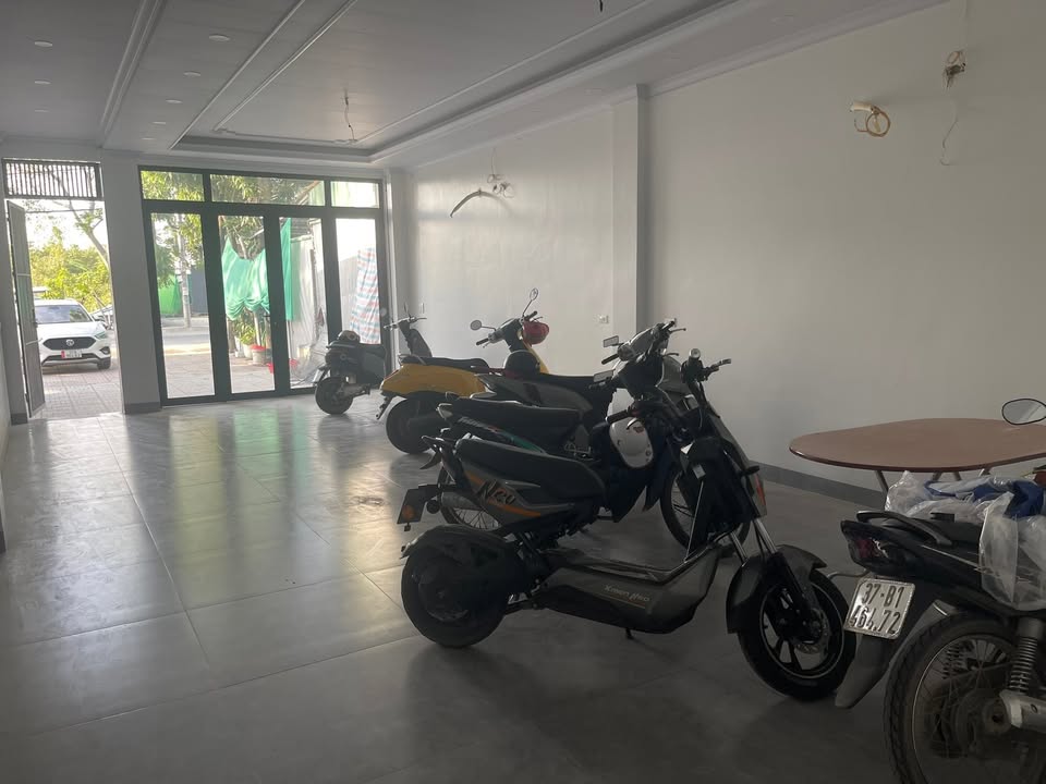 Bán nhà trọ 4 tầng đường Phượng Hoàng 100m² - Cơ hội đầu tư sinh lời tại Vinh!