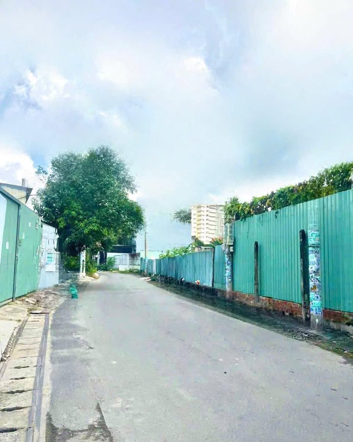 Đất mặt tiền đường 79, Thủ Đức 136.7m² giá 8 tỷ - Xây dựng tự do, lợi nhuận cao!