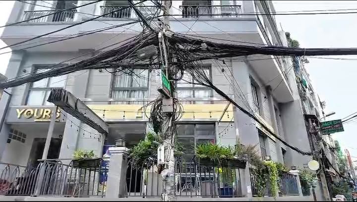 Tòa nhà mặt tiền Trần Khắc Chân, Phú Nhuận - 265m² - Dòng tiền 370 triệu/tháng, chỉ 130 tỷ!