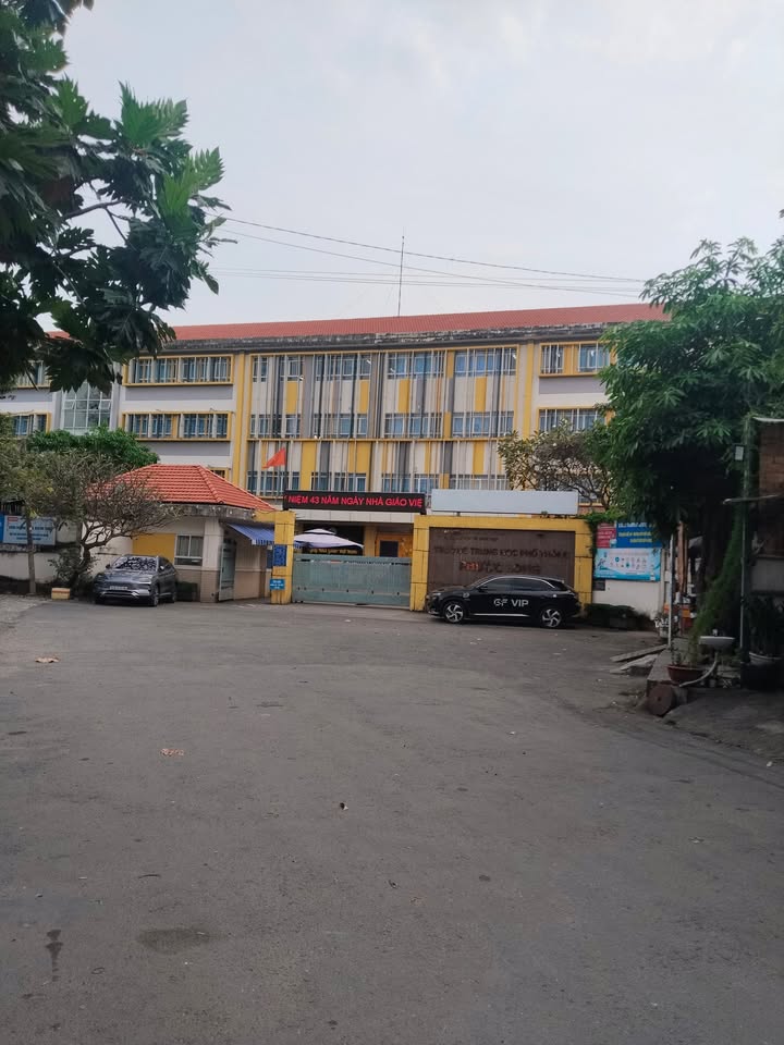 Nhà cấp 4 Dương Đình Hội, Phước Long B, Q9 - 120m² giá 5.4 tỷ - Vị trí đắc địa kinh doanh!