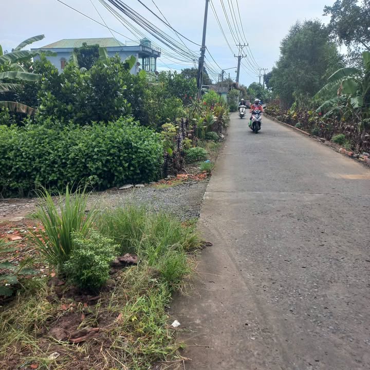 Đất nền 204,6m² tại Phường Cái Vồn, Vĩnh Long - Giá chỉ 680 triệu thương lượng!