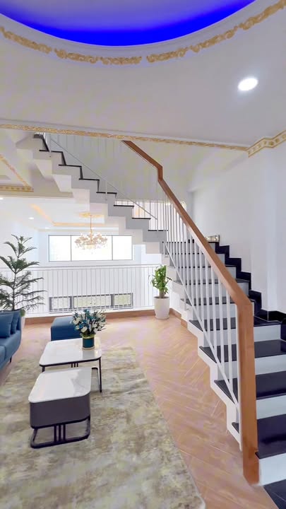 Nhà phố 3 tầng đường Hiệp Thành 05, quận 12 giá 4.88 tỷ - Nhà mới đẹp, full nội thất!