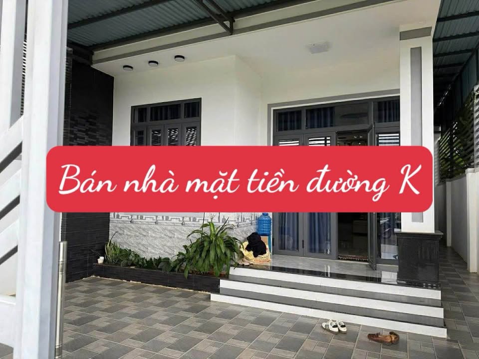 Nhà phố đường K Cưbua, Buôn Ma Thuột 140m² giá 2.65 tỷ - Dân cư đông đúc, tiện ích đầy đủ!