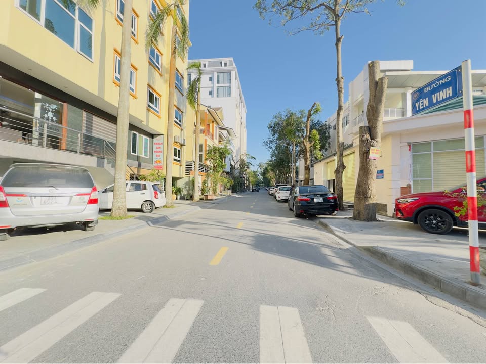 Đất mặt đường Yên Vinh, Hưng Phúc 125m² giá 10 tỷ - Vị trí trung tâm, dân trí cao!