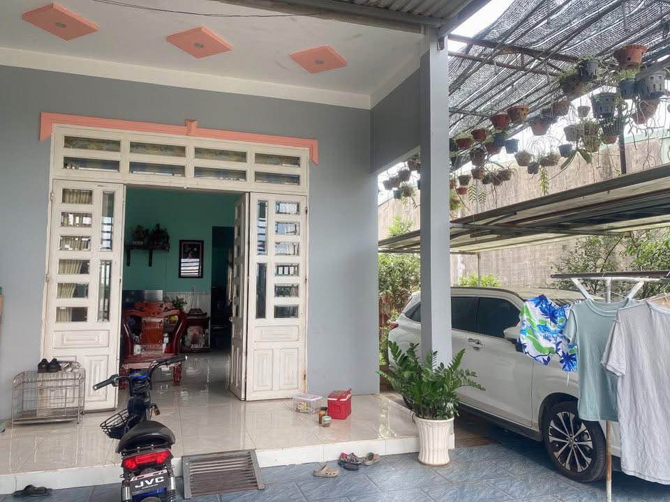 Nhà riêng Trảng Bom 340m² giá 1.7 tỷ - Sổ đỏ chính chủ, gần tái định cư!