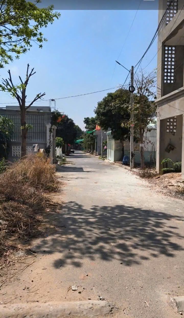 Lô đất Phước Tân 82.2m² giá chỉ 1.6 tỷ - Đường xe hơi, pháp lý chuẩn!