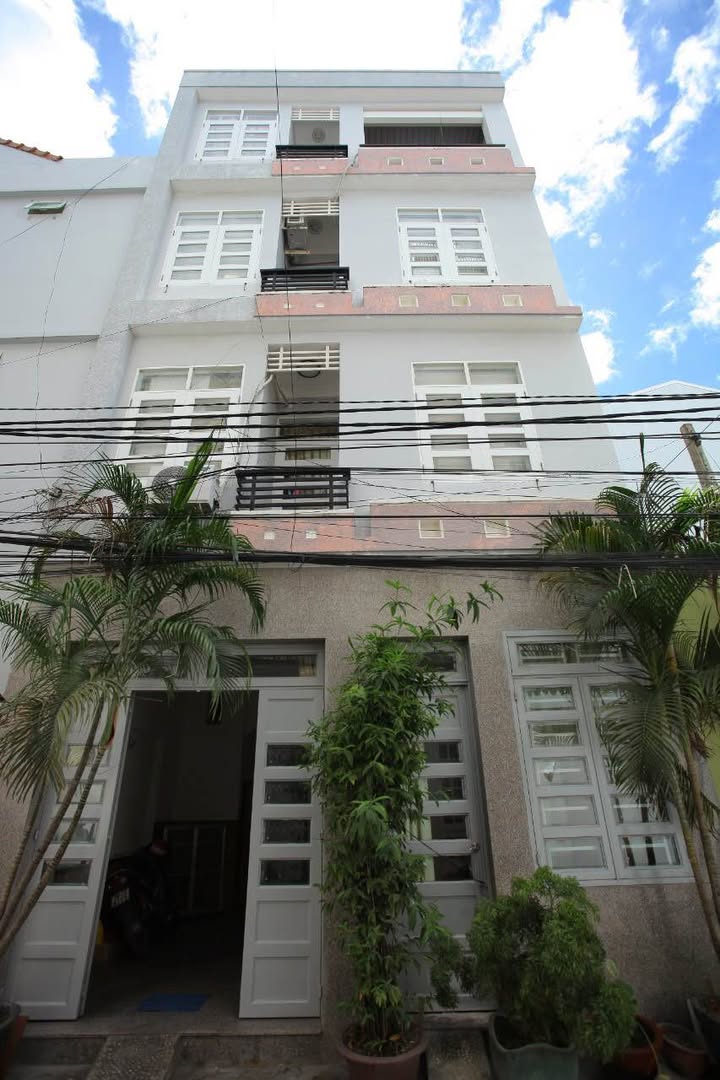 Nhà nguyên căn Trần Quang Khải 40m² giá 12 triệu - Thích hợp vừa ở vừa kinh doanh!