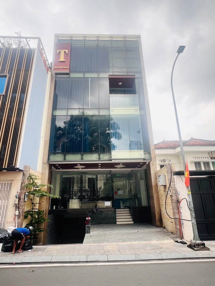 Cho thuê toà nhà mặt tiền 78 Nguyễn Văn Thủ, Quận 1 - Phù hợp văn phòng, spa