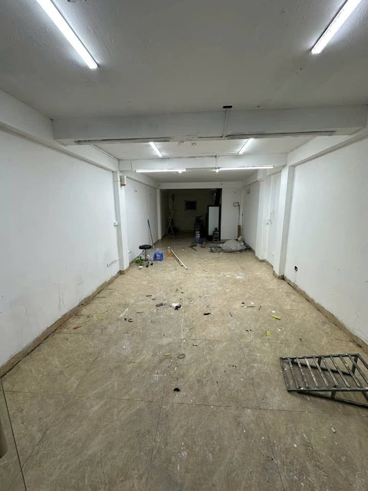 Mặt bằng kinh doanh Đường Triều Khúc Thanh Xuân 50m² giá 11 triệu - Thuận tiện ô tô tránh nhau!