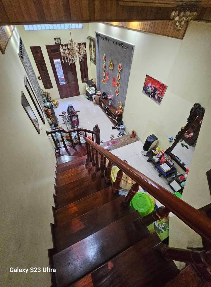 Nhà 5 tầng Ngọc Thụy 59m² giá 16 tỷ - Thiết kế cầu kỳ, ô tô đỗ cửa!