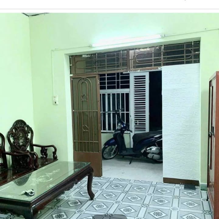 Nhà hẻm Hoàng Diệu Vĩnh Nguyên 42m² giá 1.8 tỷ - Nằm trong khu dân cư đông đúc!