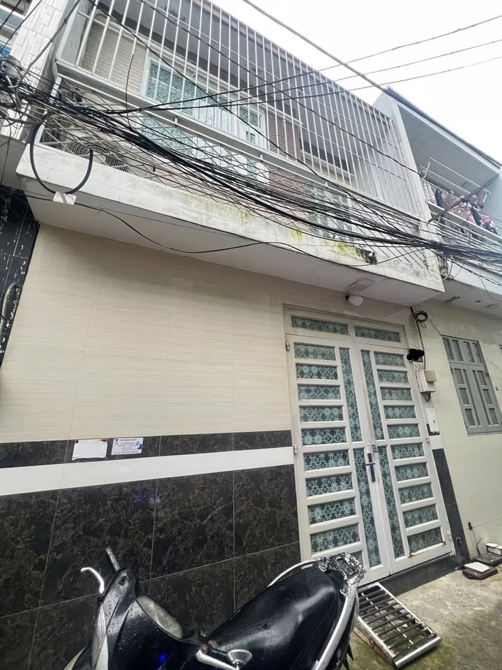 Nhà bán Tỉnh Lộ 10 - Phùng Tá Chu 19m² giá 2.45 tỷ - Sổ hồng chính chủ, thiết kế hiện đại!