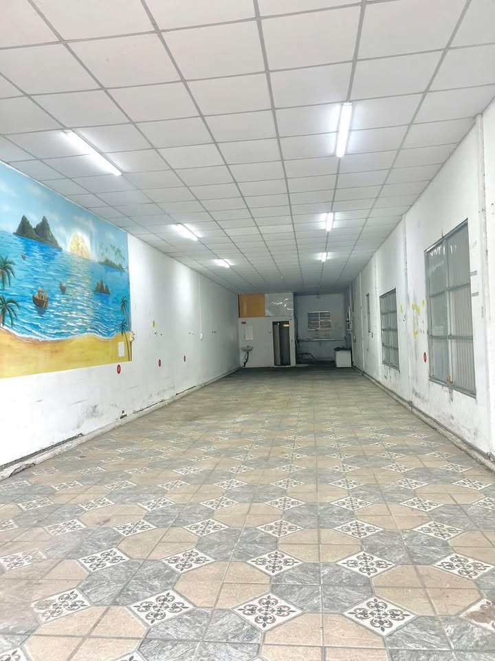 Nhà nguyên căn cho thuê đường Hùng Vương, Phú Thủy, Phan Thiết 100m² - Vị trí đắc địa cho kinh doanh!