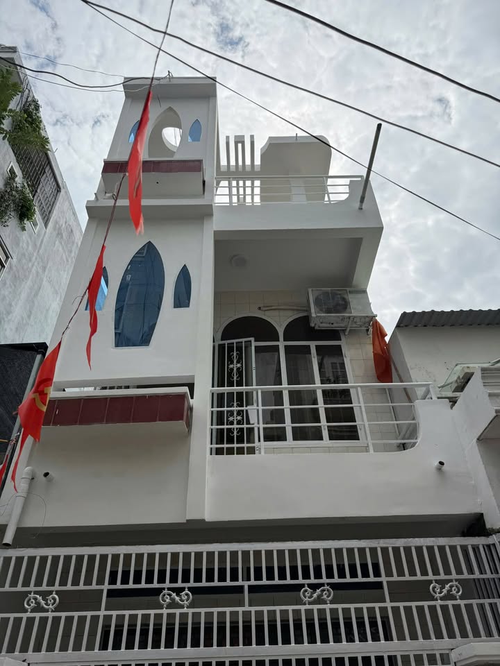 Nhà phố Dã Tượng Nha Trang 50m² giá 7.25 tỷ - Gần biển, sổ hồng chính chủ!