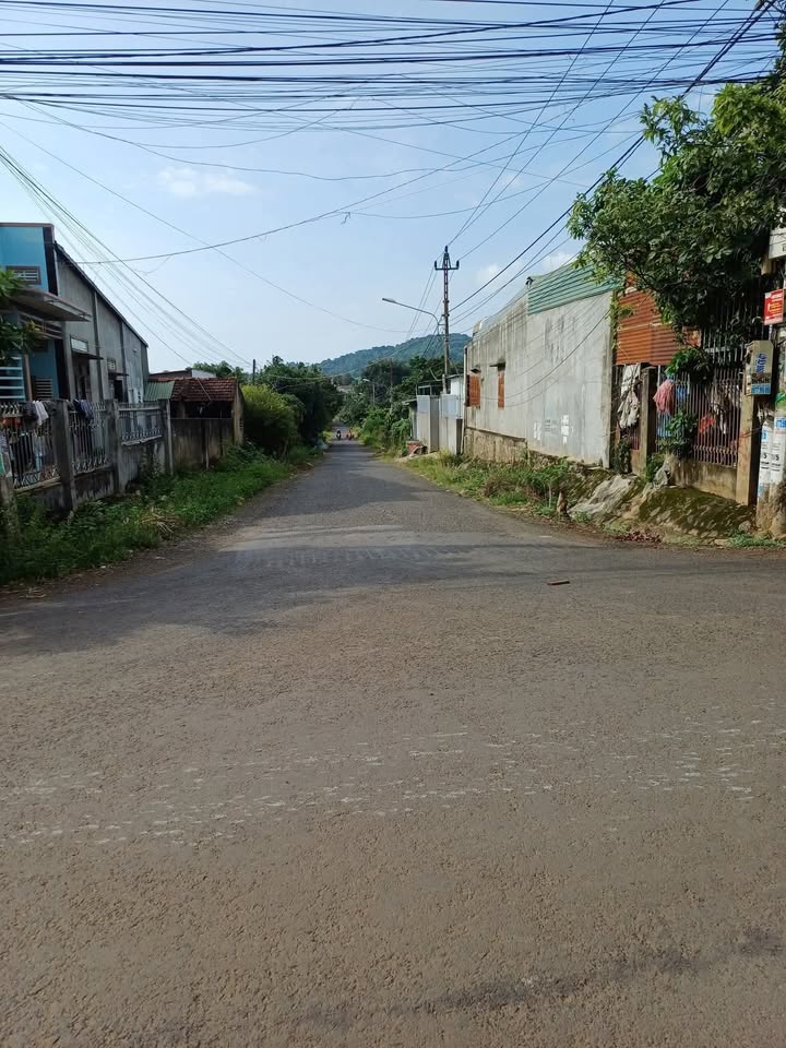 Đất nền phường Khánh Xuân, Buôn Ma Thuột 350m² giá 1.2 tỷ - Mặt tiền đường nhựa thuận lợi!