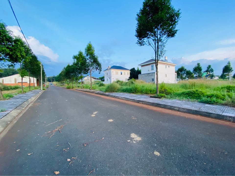 Đất thổ cư chính chủ đường N4, Tân Phú 280m² giá 2.1 tỷ - Cơ hội đầu tư tốt!