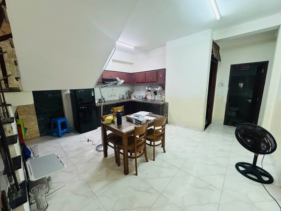 Nhà 2 tầng đường Nguyễn Mậu Tài, 75m² giá 6 tỷ - Sổ đỏ chính chủ, giao dịch ngay!